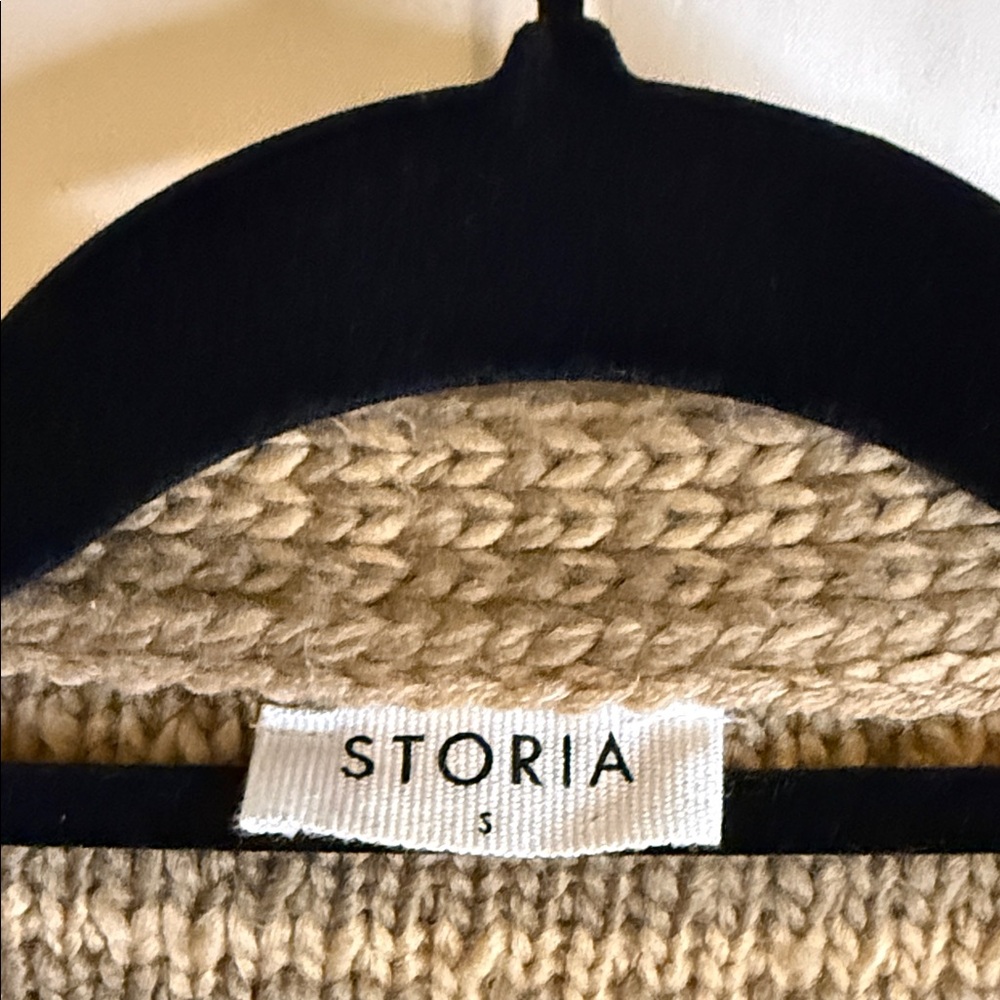 Storia Beige Loop-Knit Fringe Open Cardigan - Picture 2 of 3